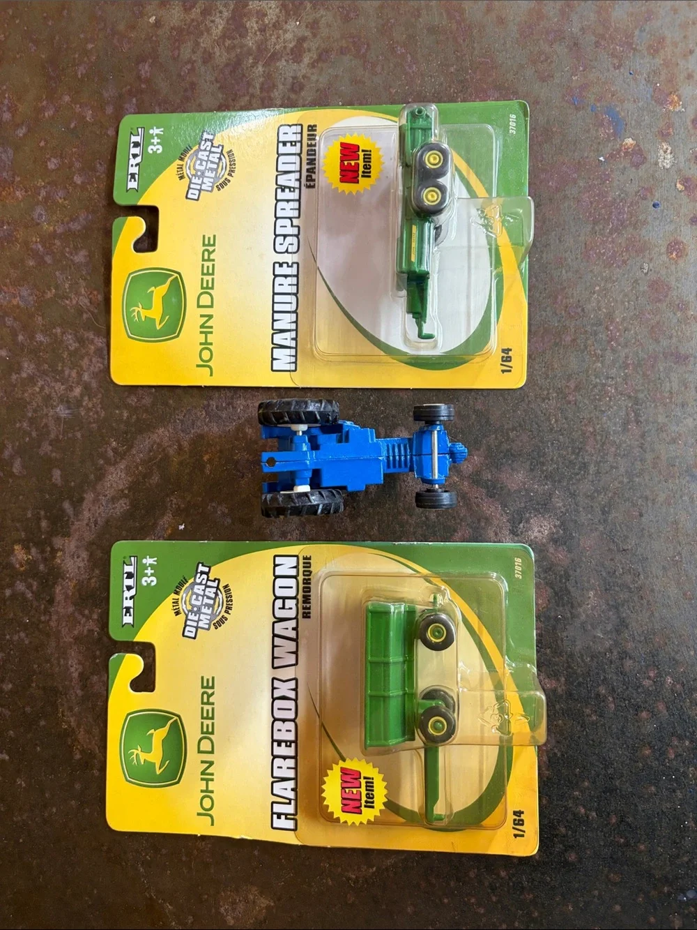 John Deere Farm Cake Toppers (2) VTG ERTL & 1/64 Die-Cast Toy Tractor(Unbranded)